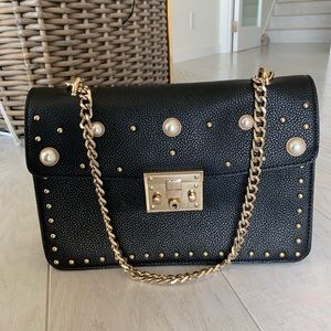 Steve Madden black purse with pearls